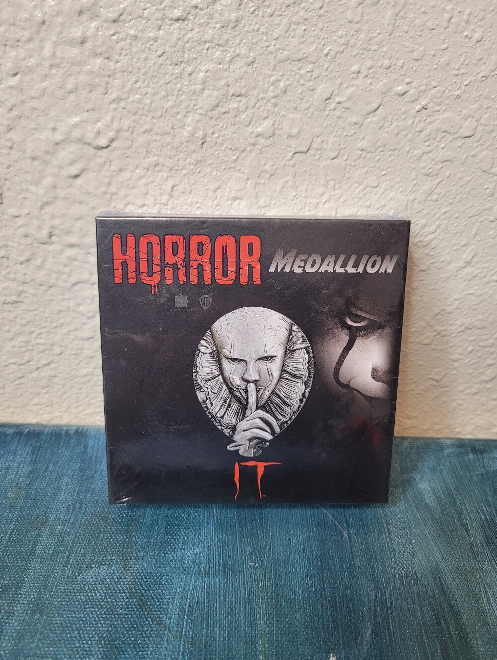 IT Pennywise Limited Edition Horror Medallion New Sealed